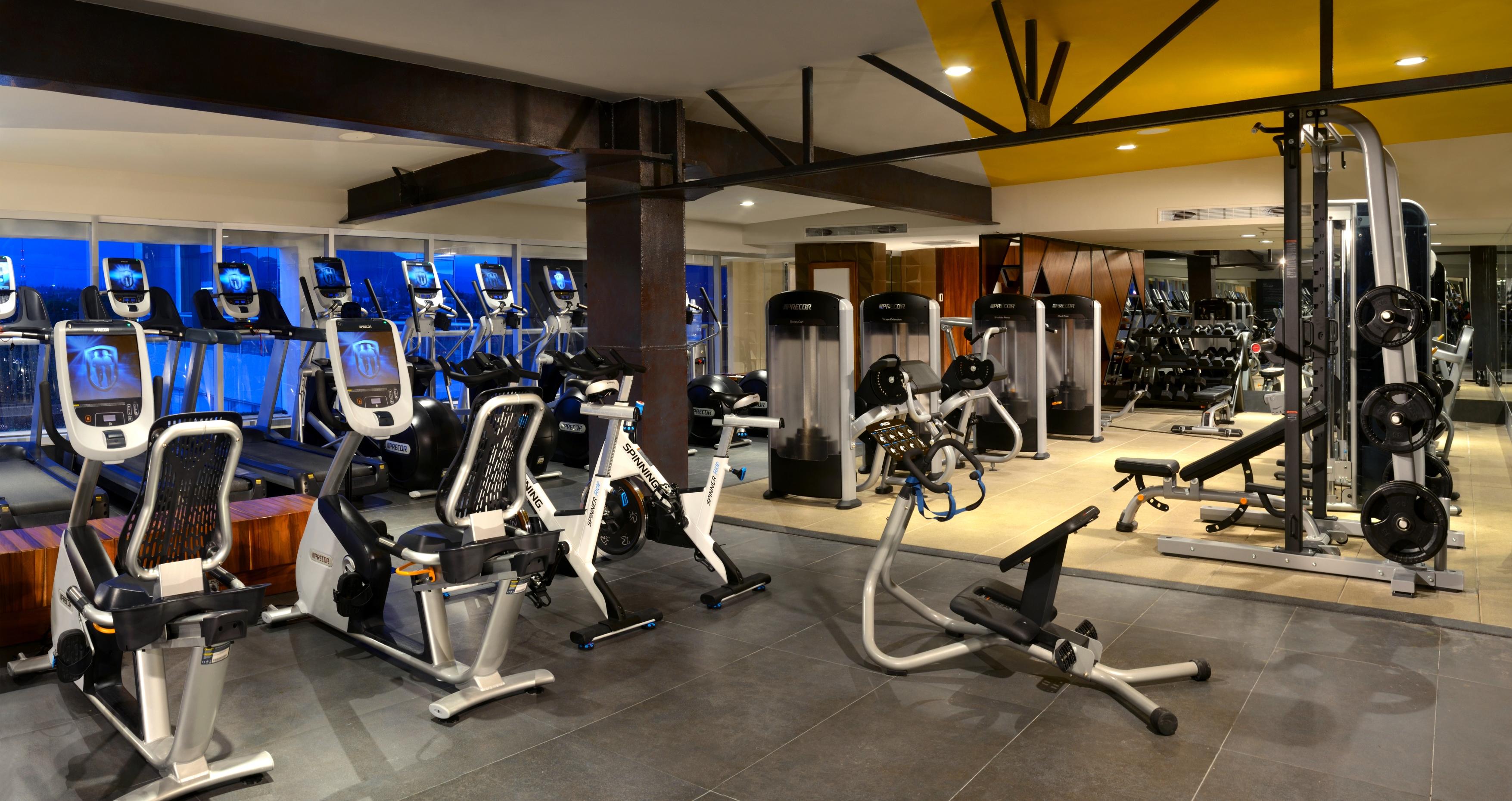 Hard Rock Hotel Guadalajara سابوبان المظهر الخارجي الصورة A gym in a hotel