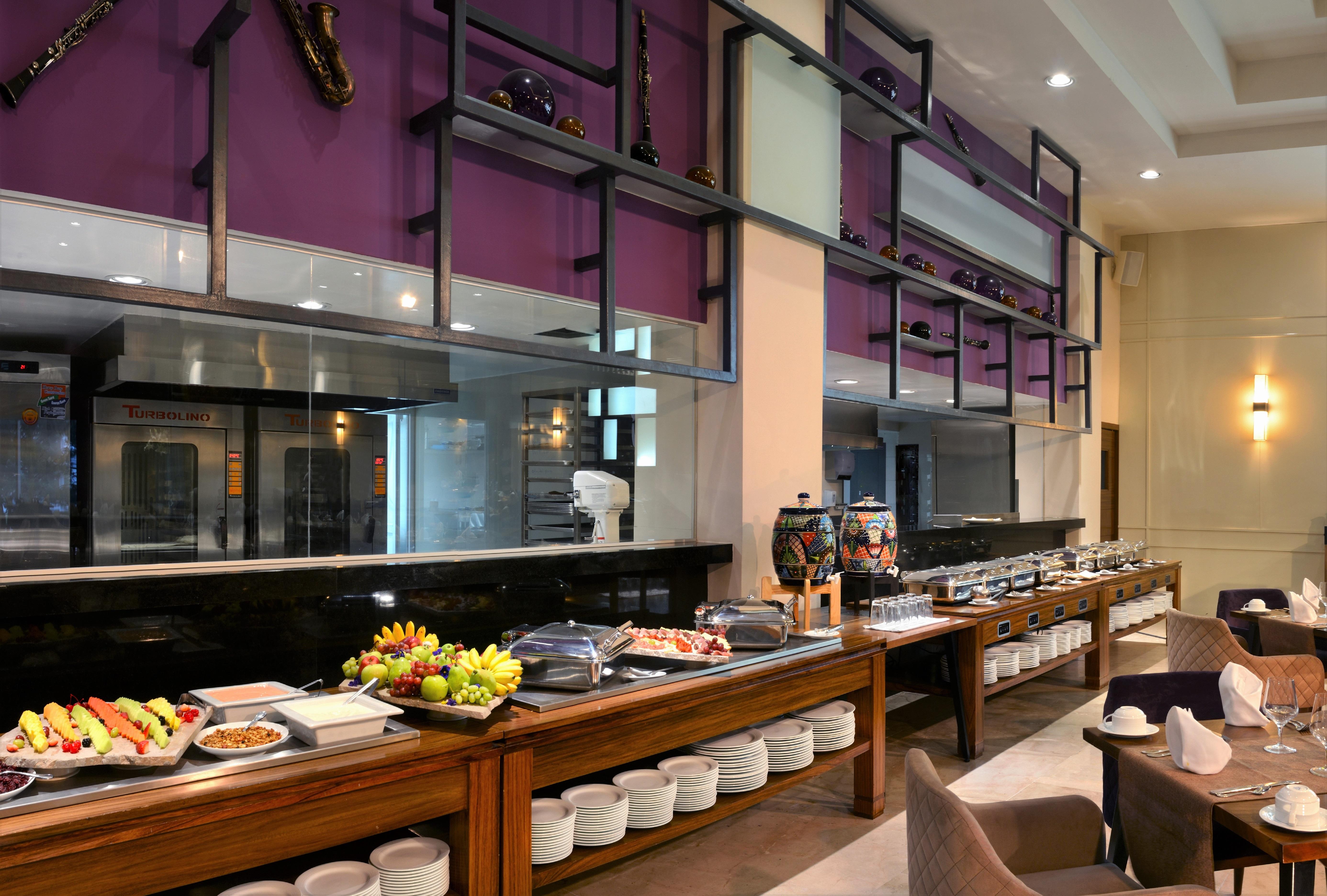 Hard Rock Hotel Guadalajara سابوبان المظهر الخارجي الصورة The buffet at the hotel